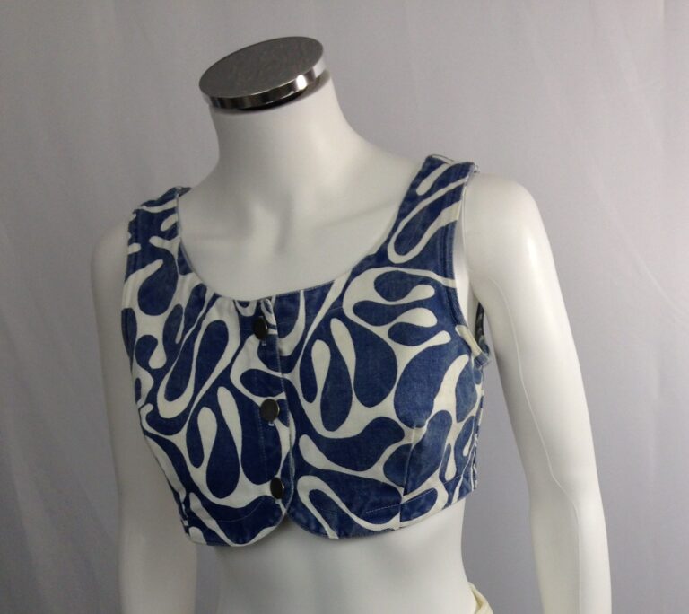 IMG 0388 blue white crop top Copy