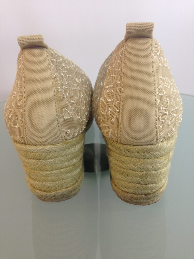 Vintage Liz Claiborne Beige Wedge Espadrille Shoes 4 Beige espadrille back heel