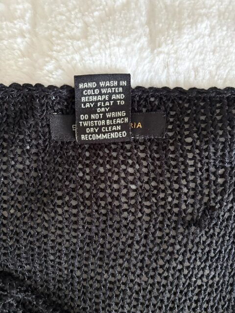 BCBG MAXAZRIA Black Knit Sweater 8 sheer sweater wash tag