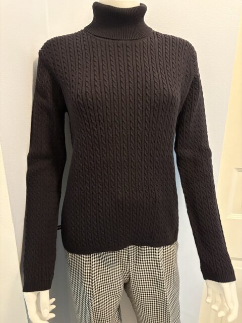 Vintage Anne Klein Sport Black Cable Knit Turtleneck Sweater 2 Anne Klein Black Turtleneck front