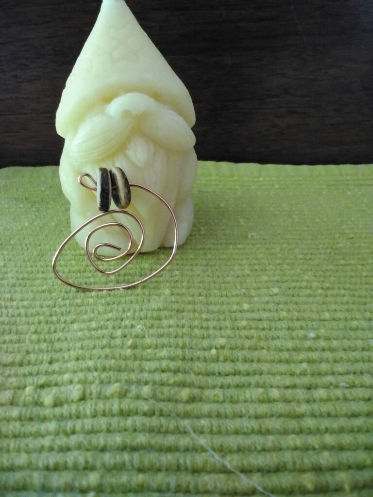 Handmade Coconut Shell/Copper Wire Bookmark 2 IMG 20261008 095156