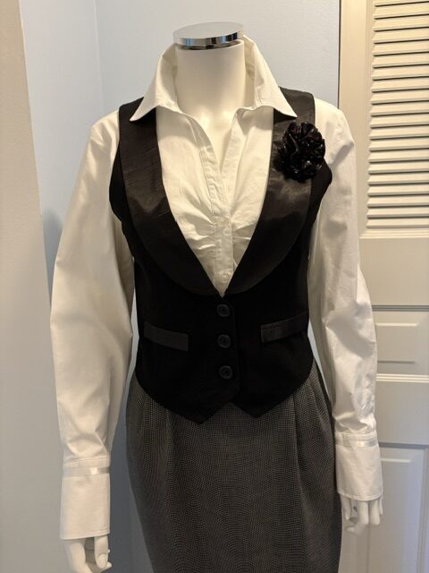 Vintage Classic White Shirt Blouse 1 White Blouse Vest Flower pin